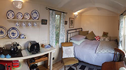 Norfolk Shepherd Hut, Serenity